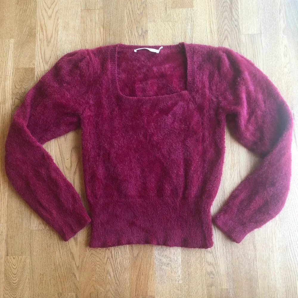 ASTR The Label Fuzzy Crop Sweater Size Small Wine